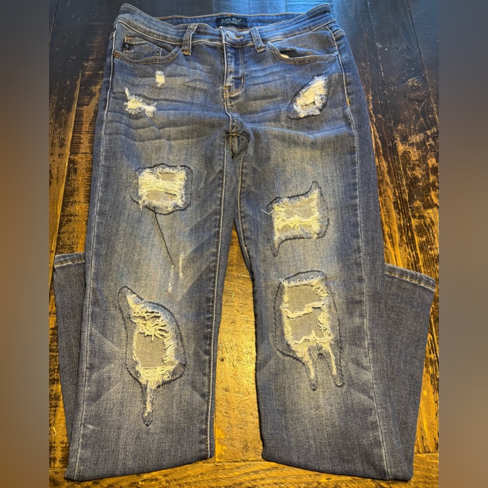Judy Blue Distressed Jeans